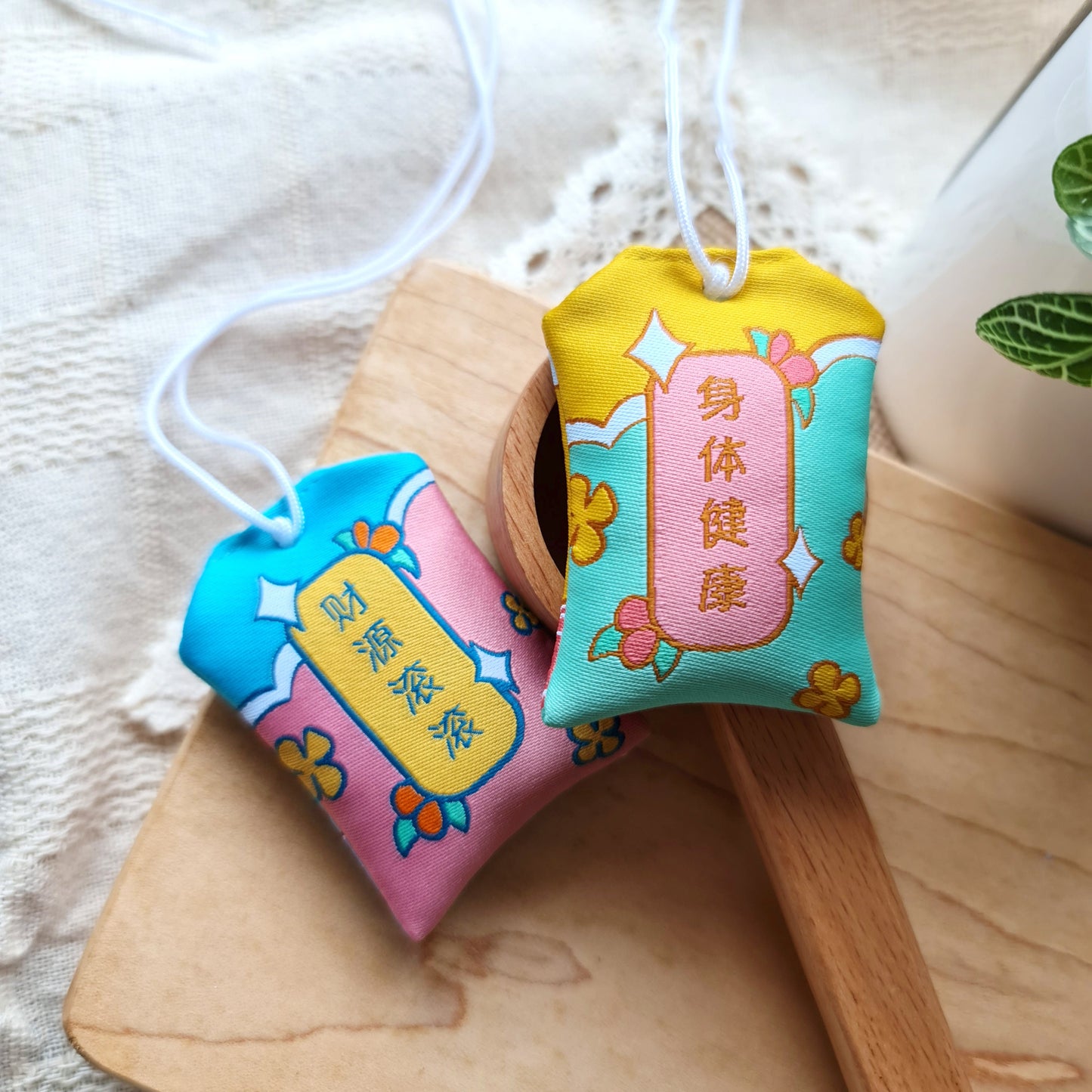 Genshin Impact Embroidered Omamori | Guoba Xiangling Childe Whale