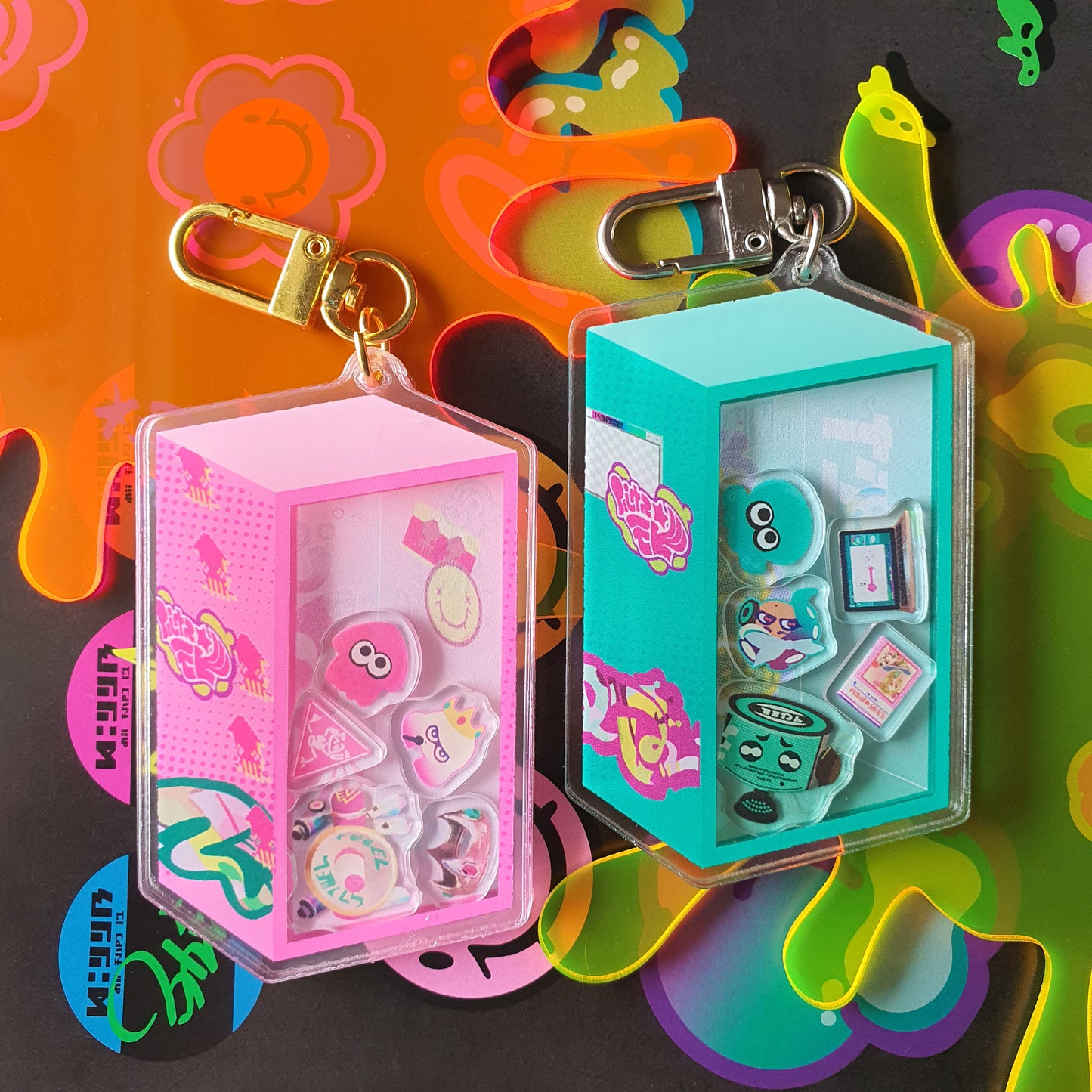 Pearl & Marina Locker Acrylic Shaker Charm