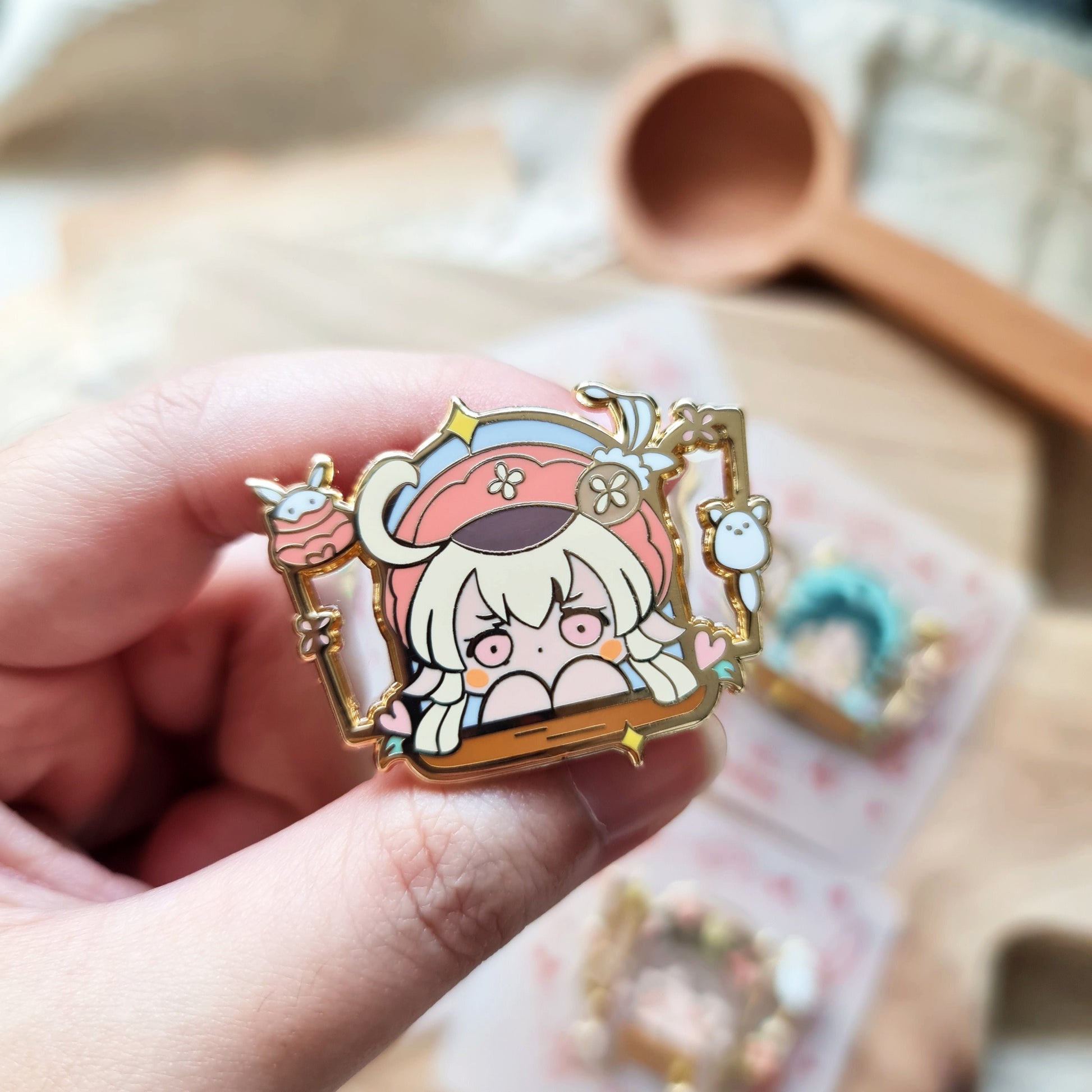 Klee  Genshin Hello Traveller! Clear Resin Enamel Pin Collection –  Saltyboos